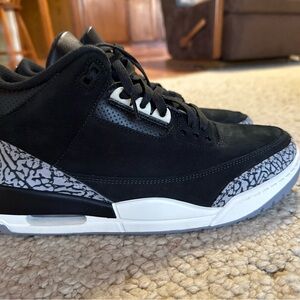 SOLD Jordan 3 off noir brand new